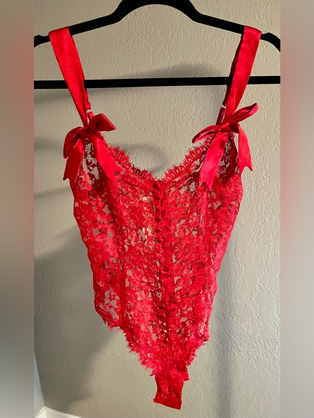 Victoria's Secret Red Lace Bow-Shoulder Chemise Gold Label